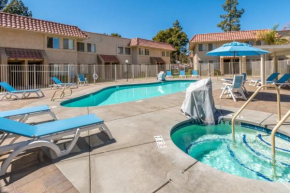 Cozy Coachella Condo - Your Desert Oasis